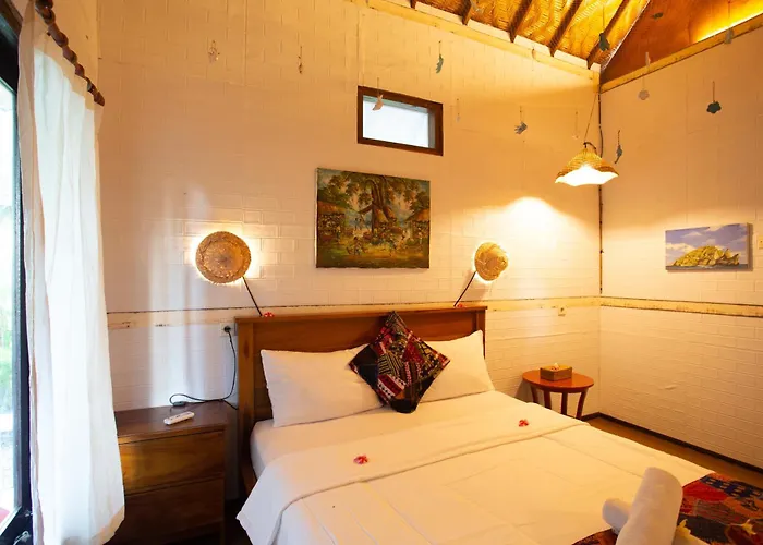Fullmoon Homestay *